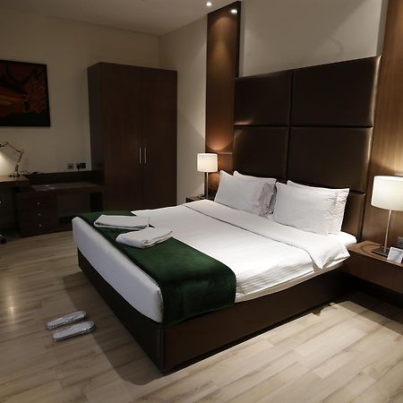 Rawda Hotel Doha Bagian luar foto