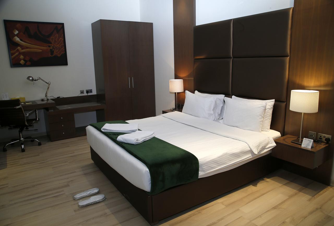 Rawda Hotel Doha Bagian luar foto