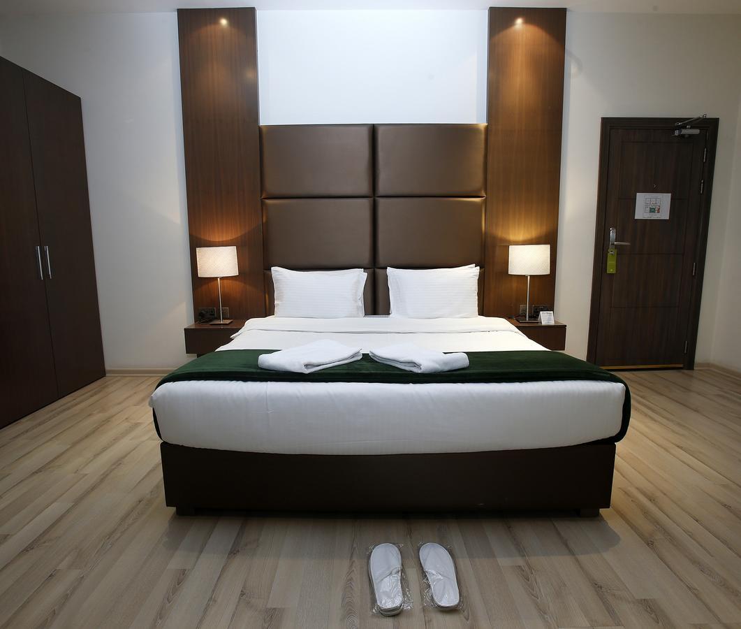 Rawda Hotel Doha Bagian luar foto